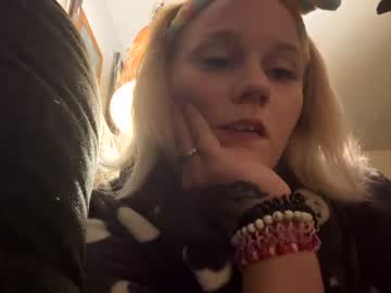 girl Nude Cam Girls Fuck For Money with emmyxoxo82
