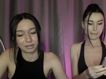 couple Nude Cam Girls Fuck For Money with nikki_hit