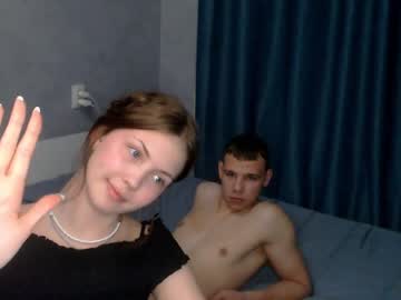 couple Nude Cam Girls Fuck For Money with luckysex_
