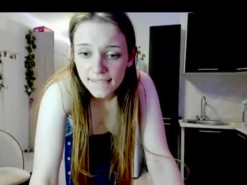 girl Nude Cam Girls Fuck For Money with molly_kisskiss