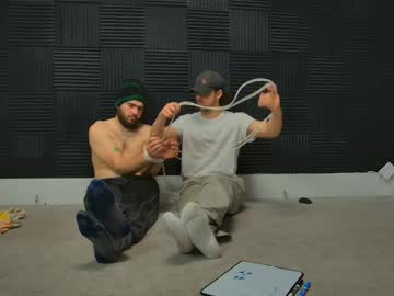 couple Nude Cam Girls Fuck For Money with caseyandfriends