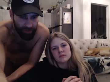 couple Nude Cam Girls Fuck For Money with big_daddy_wally