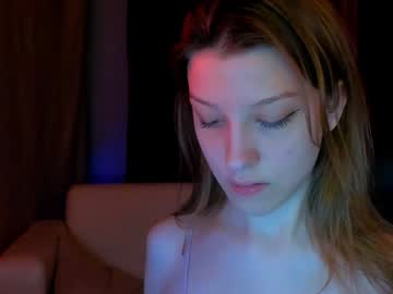 couple Nude Cam Girls Fuck For Money with evelina_meow