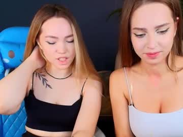 couple Nude Cam Girls Fuck For Money with top_twins